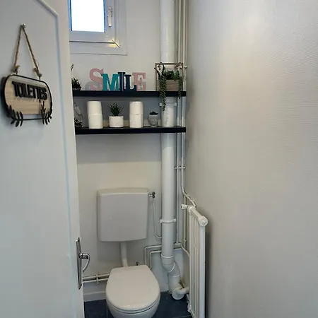 Holiday home Maison De Plein Centre, 3 Etoiles, A 200m De La Plage, Parking Prive, Wifi Royan