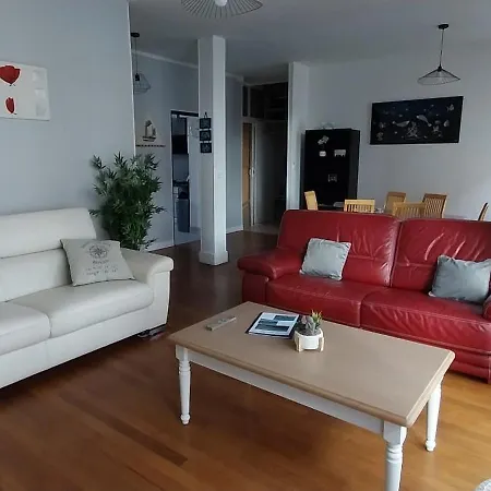 Maison De Plein Centre, 3 Etoiles, A 200m De La Plage, Parking Prive, Wifi Royan